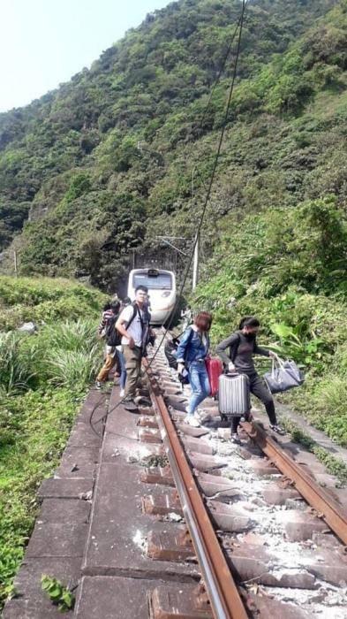 武汉爆料黄龙山事件视频,揭秘网络热议的真相瞬间  第2张
