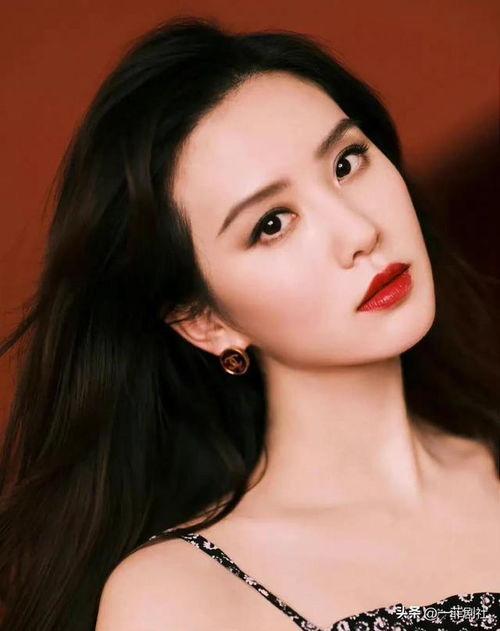 最新娱乐圈爆料的明星,神秘明星恋情曝光，幕后故事令人咋舌  第3张