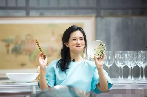 谢娜采访爆料曾可妮视频,曾可妮幕后故事，独家采访视频曝光