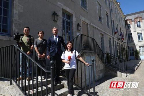 邳州网红吃瓜事件视频,一场网络狂欢背后的真相揭秘  第3张