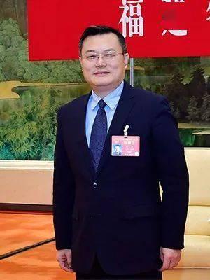 张荣爆料的人是谁呀视频,视频主角身份大起底  第2张