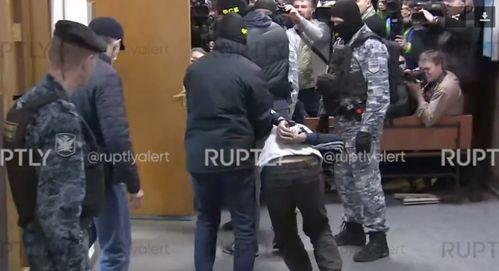 爆料人凌晨被敲门视频,爆料人遭遇神秘访客