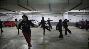 热心的爆料网友视频,视频揭秘事件真相，网友热议不断！